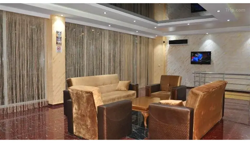 هتل گرند پالاس باتومی